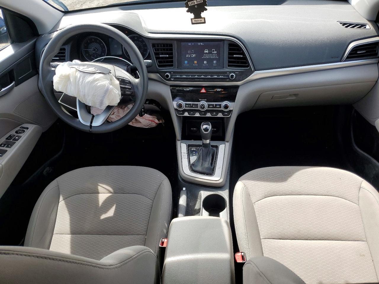 2020 HYUNDAI ELANTRA SEL photo 15