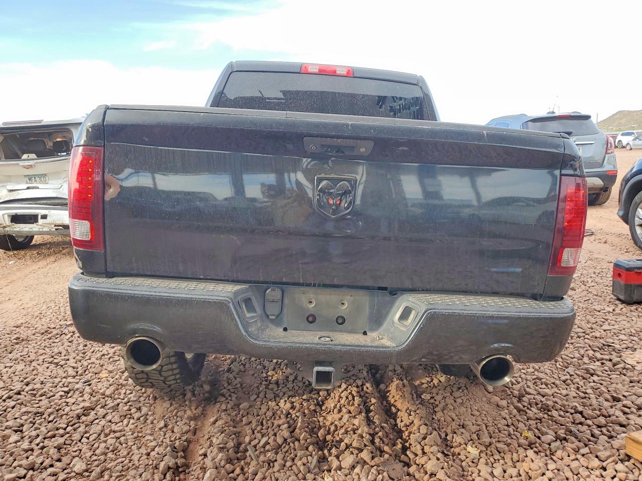 2016 RAM 1500 ST photo 6