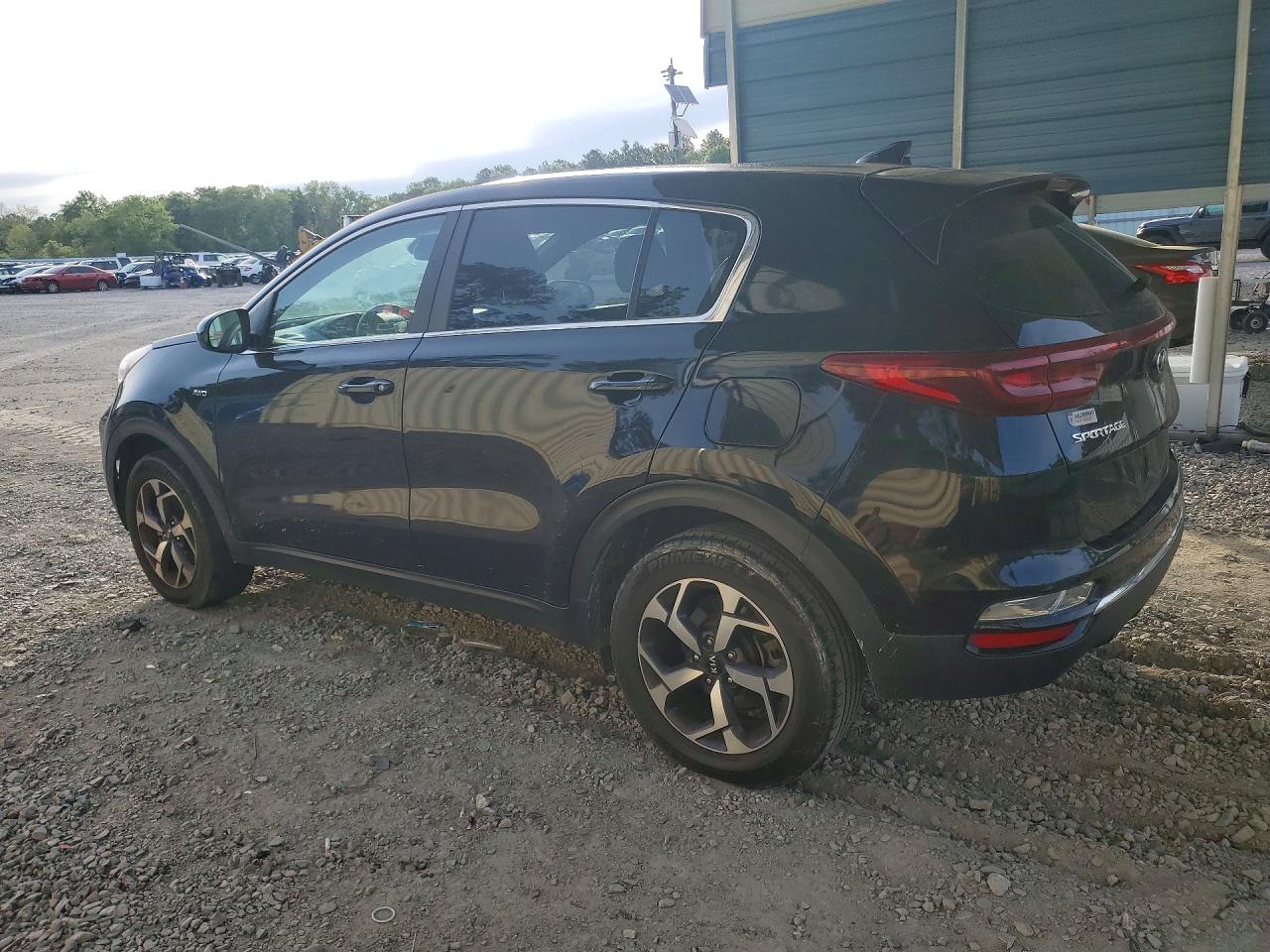 2021 KIA SPORTAGE LX photo 2