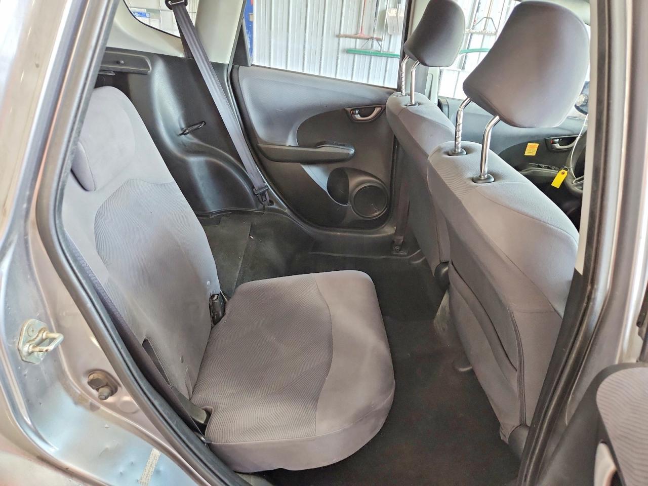 2009 HONDA FIT photo 28