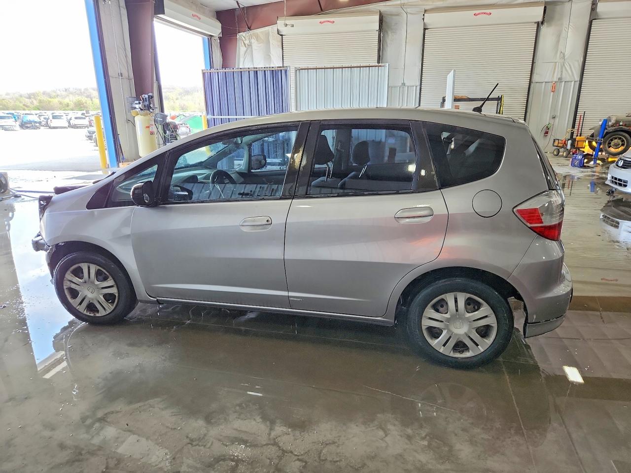 2009 HONDA FIT photo 4