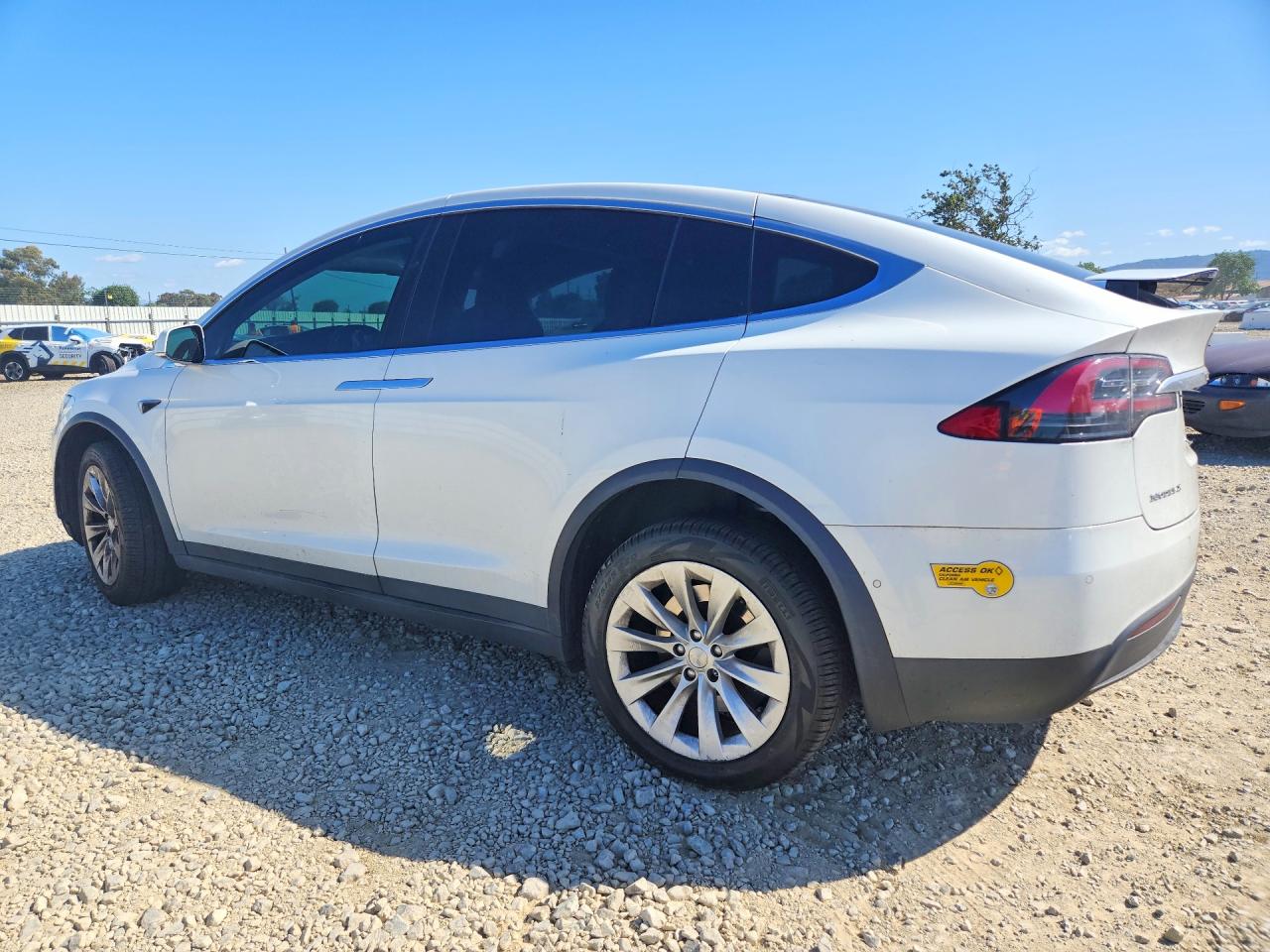 2018 TESLA MODEL X photo 2