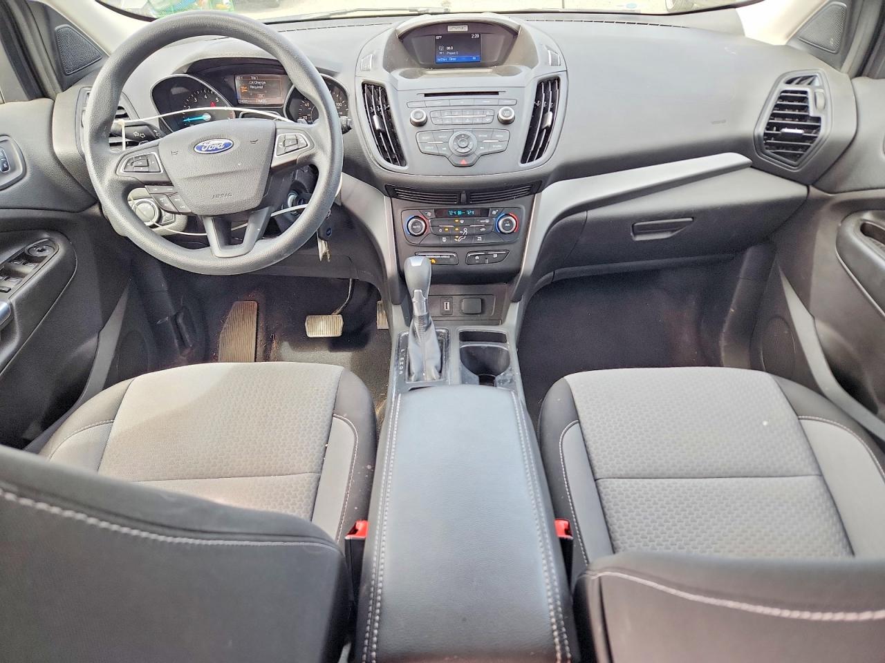 2017 FORD ESCAPE SE photo 8