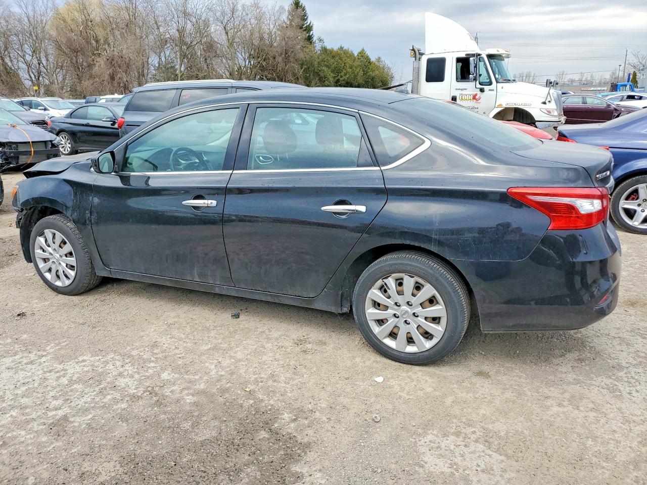 2018 NISSAN SENTRA S photo 3