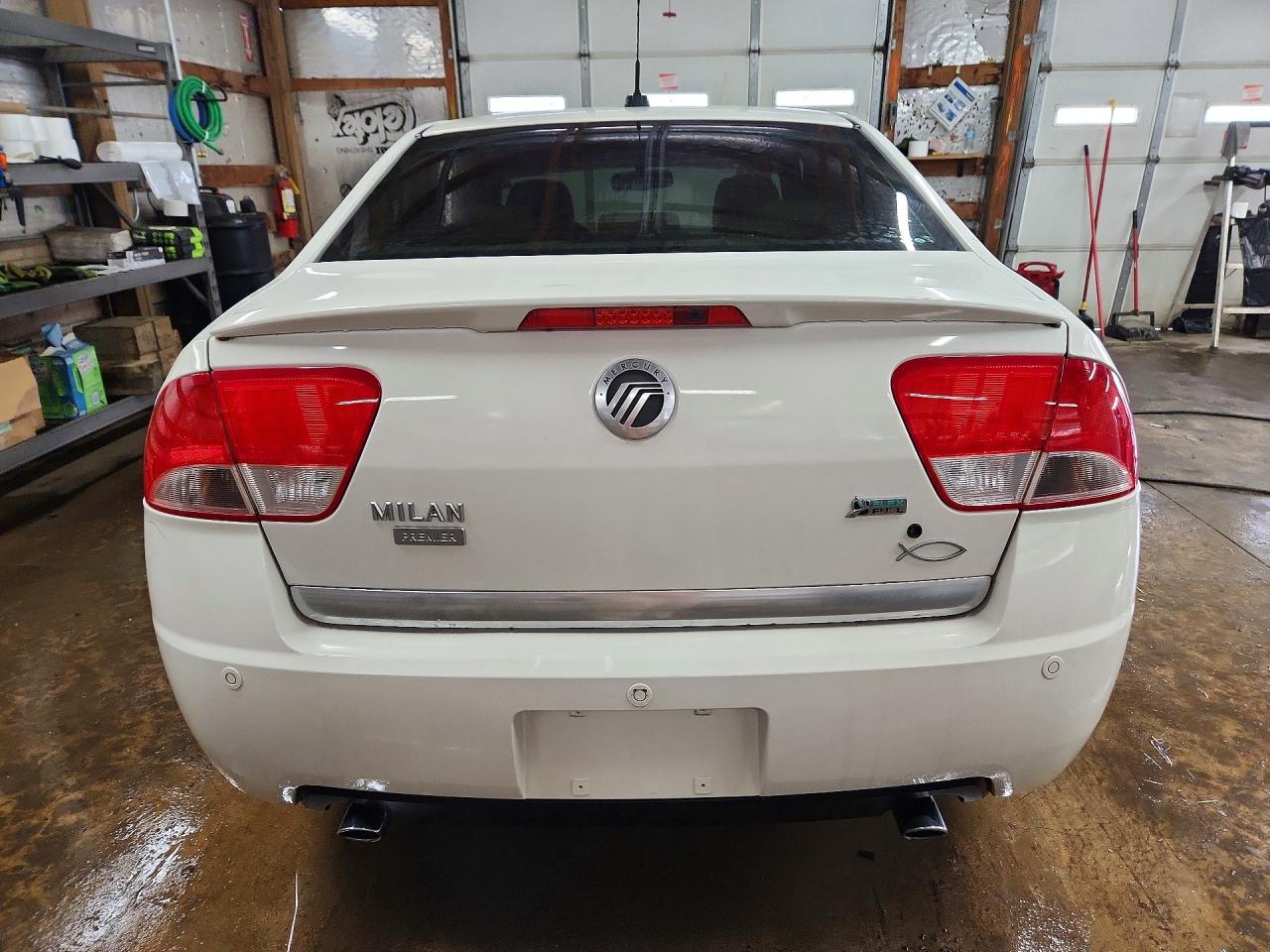 2010 MERCURY MILAN PREMIER photo 11