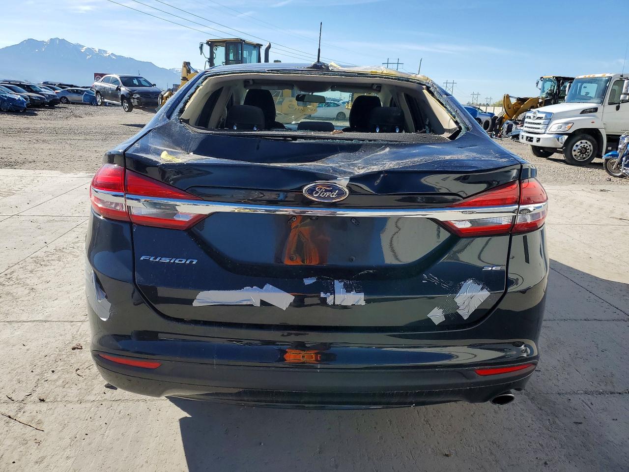 2017 FORD FUSION SE photo 11