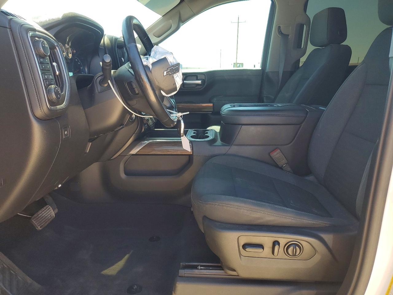 2020 CHEVROLET SILVERADO K1500 RST photo 19