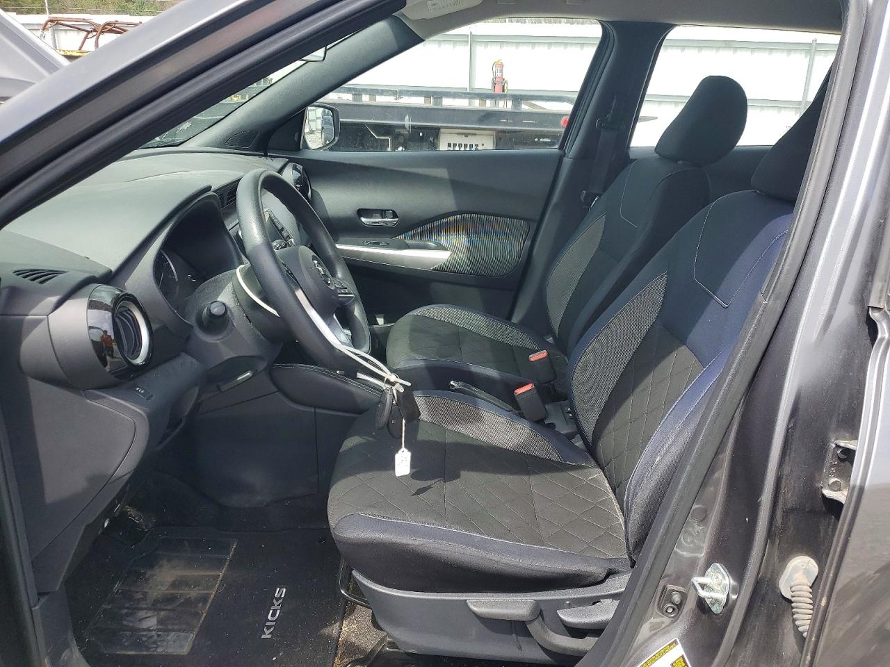 2018 NISSAN KICKS SV photo 13