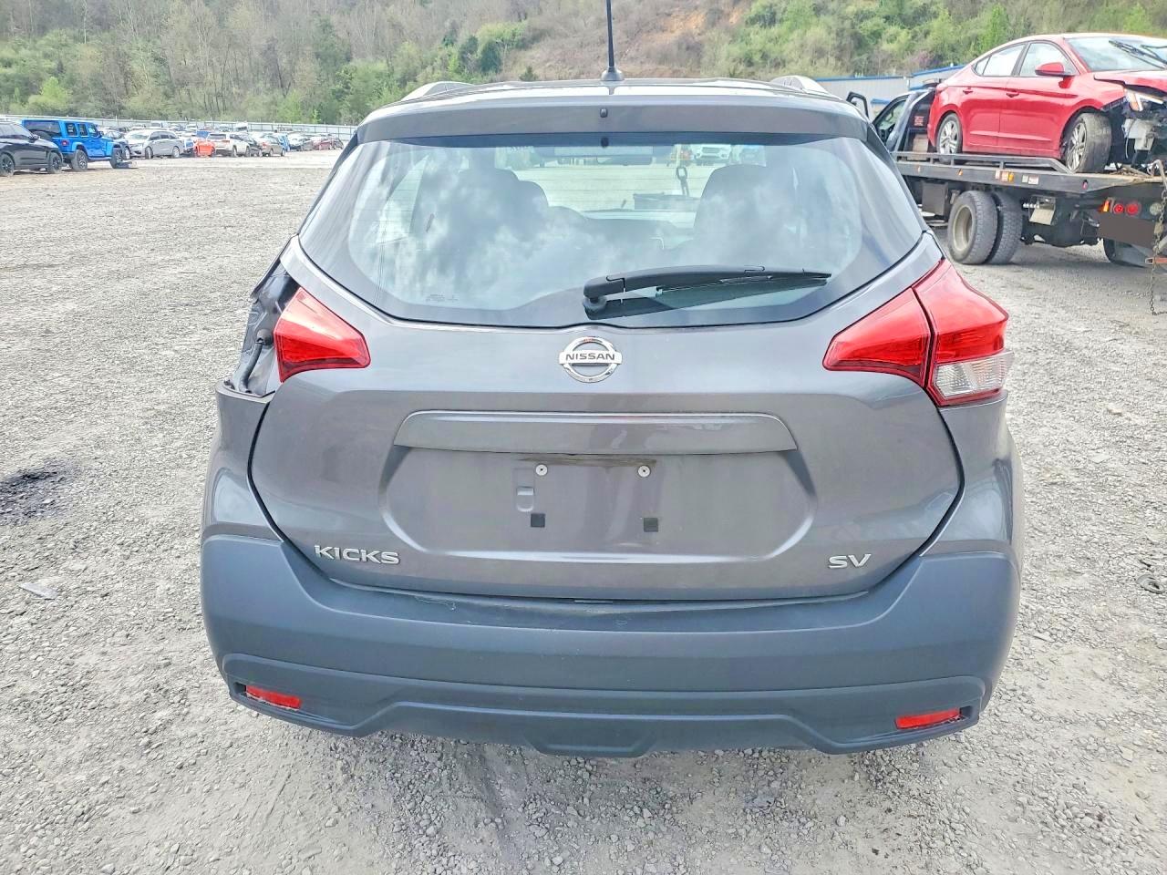 2018 NISSAN KICKS SV photo 11