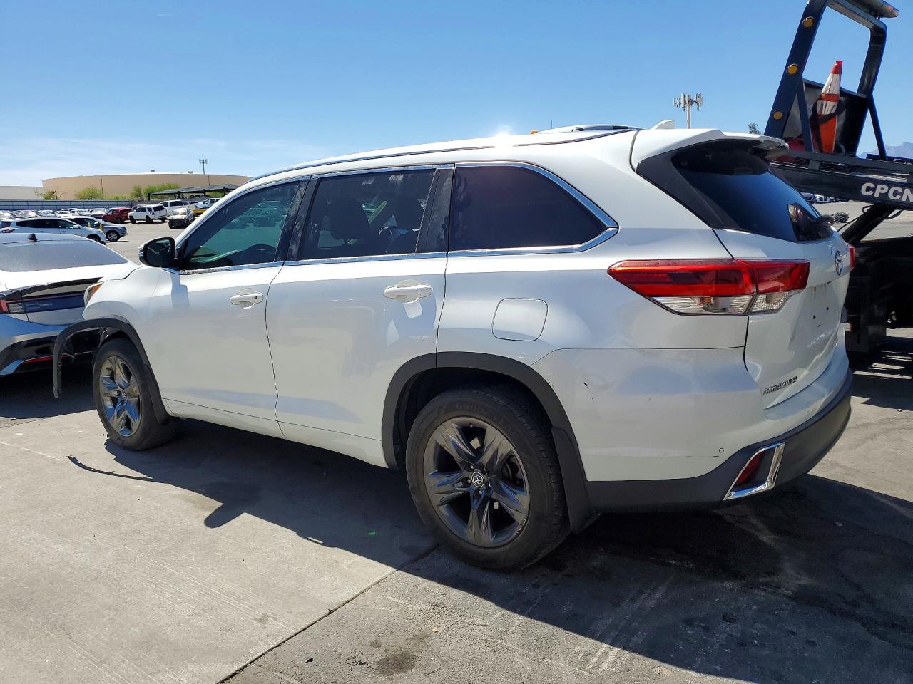 2018 TOYOTA HIGHLANDER LIMITED PLATINUM photo 3