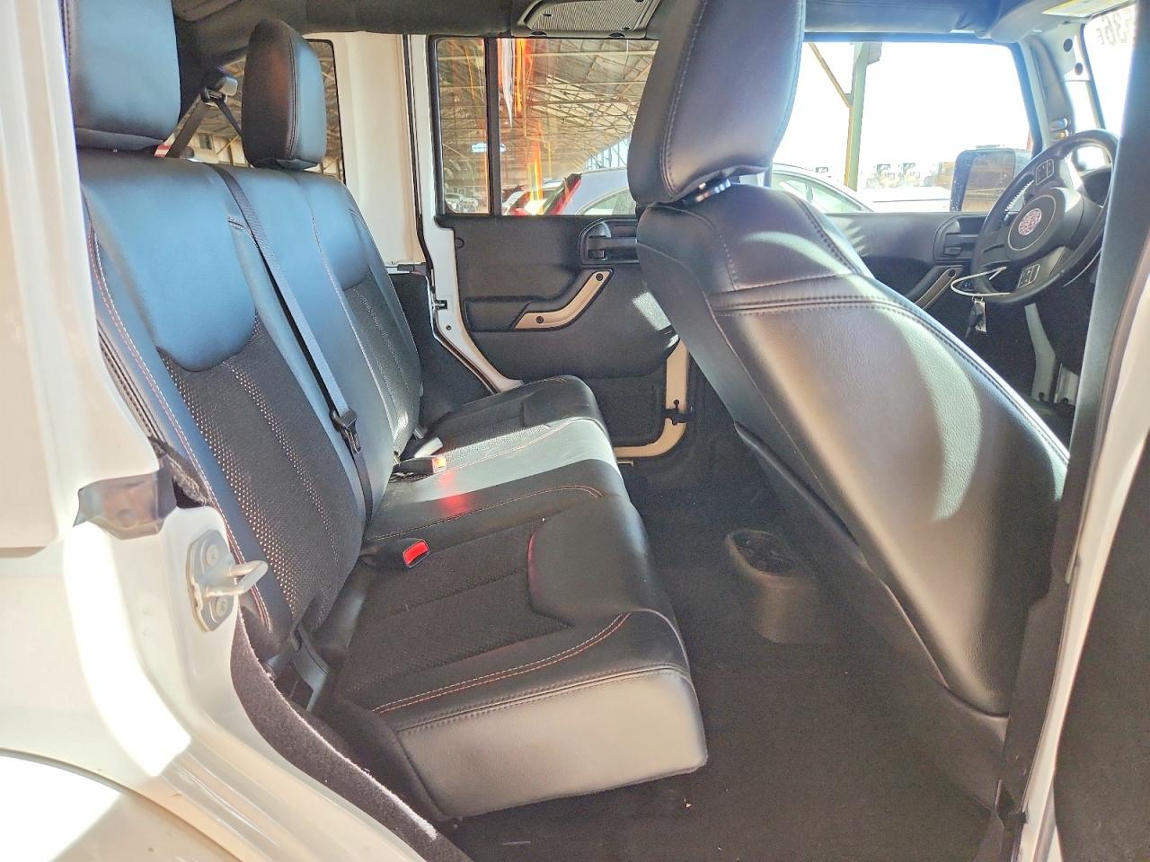 2016 JEEP WRANGLER UNLIMITED SAHARA photo 21
