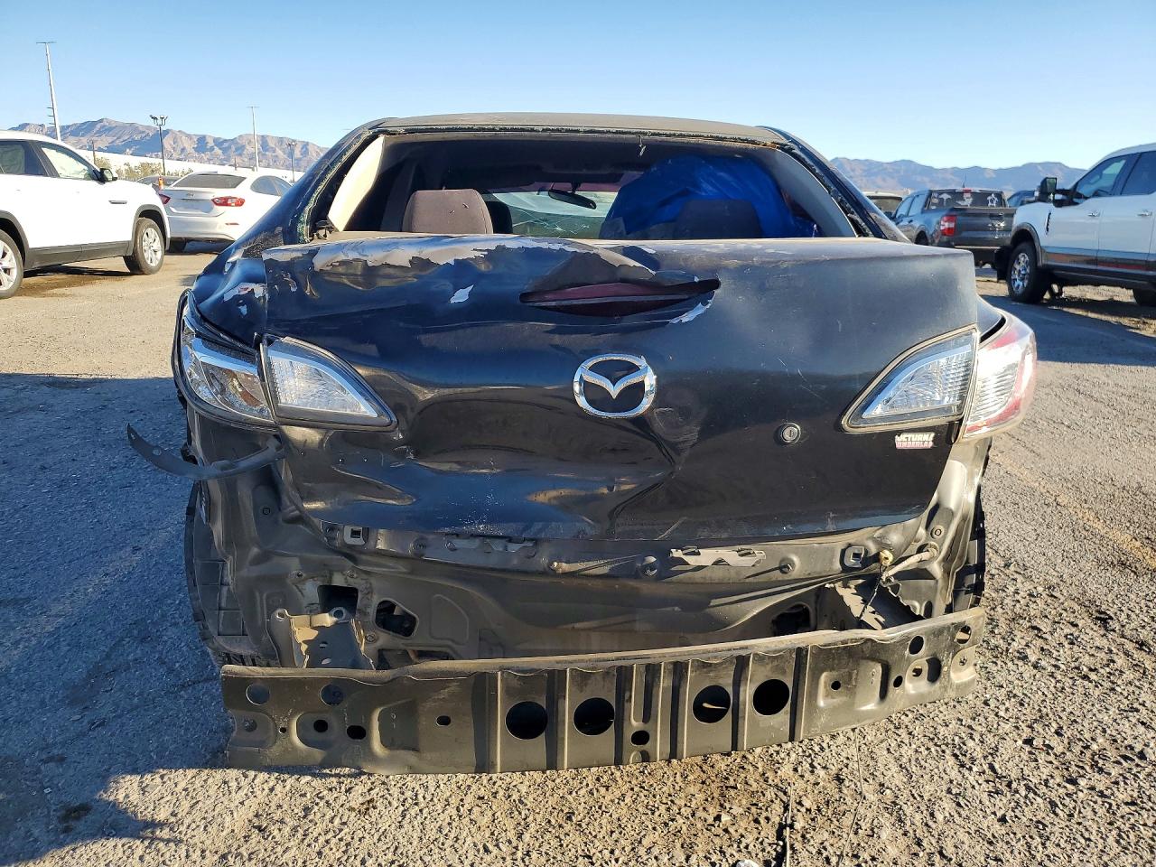 2010 MAZDA 3 photo 11