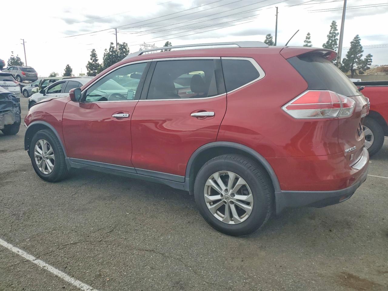 2016 NISSAN ROGUE SV photo 4