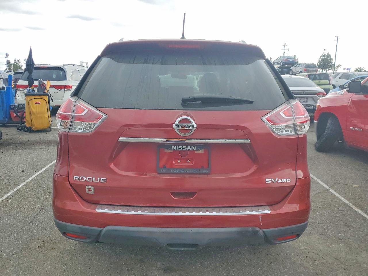 2016 NISSAN ROGUE SV photo 16
