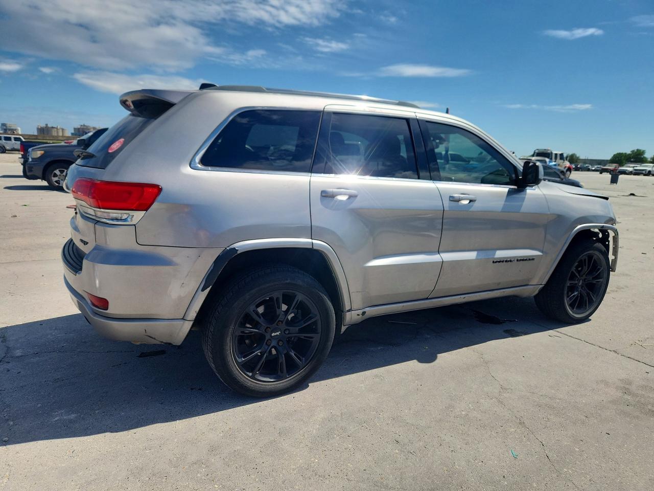 2015 JEEP GRAND CHEROKEE LAREDO photo 5