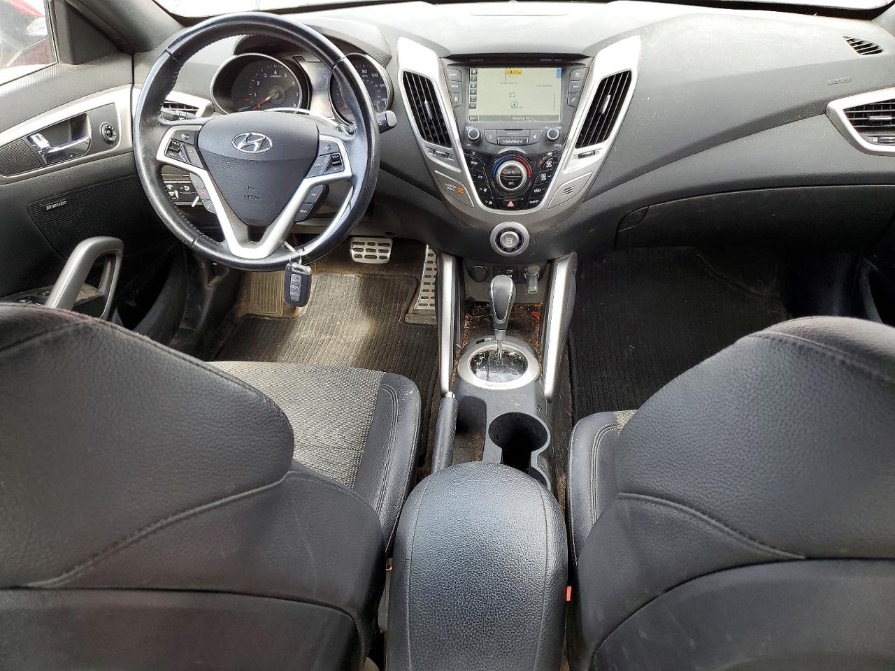 2016 HYUNDAI VELOSTER BASE photo 22