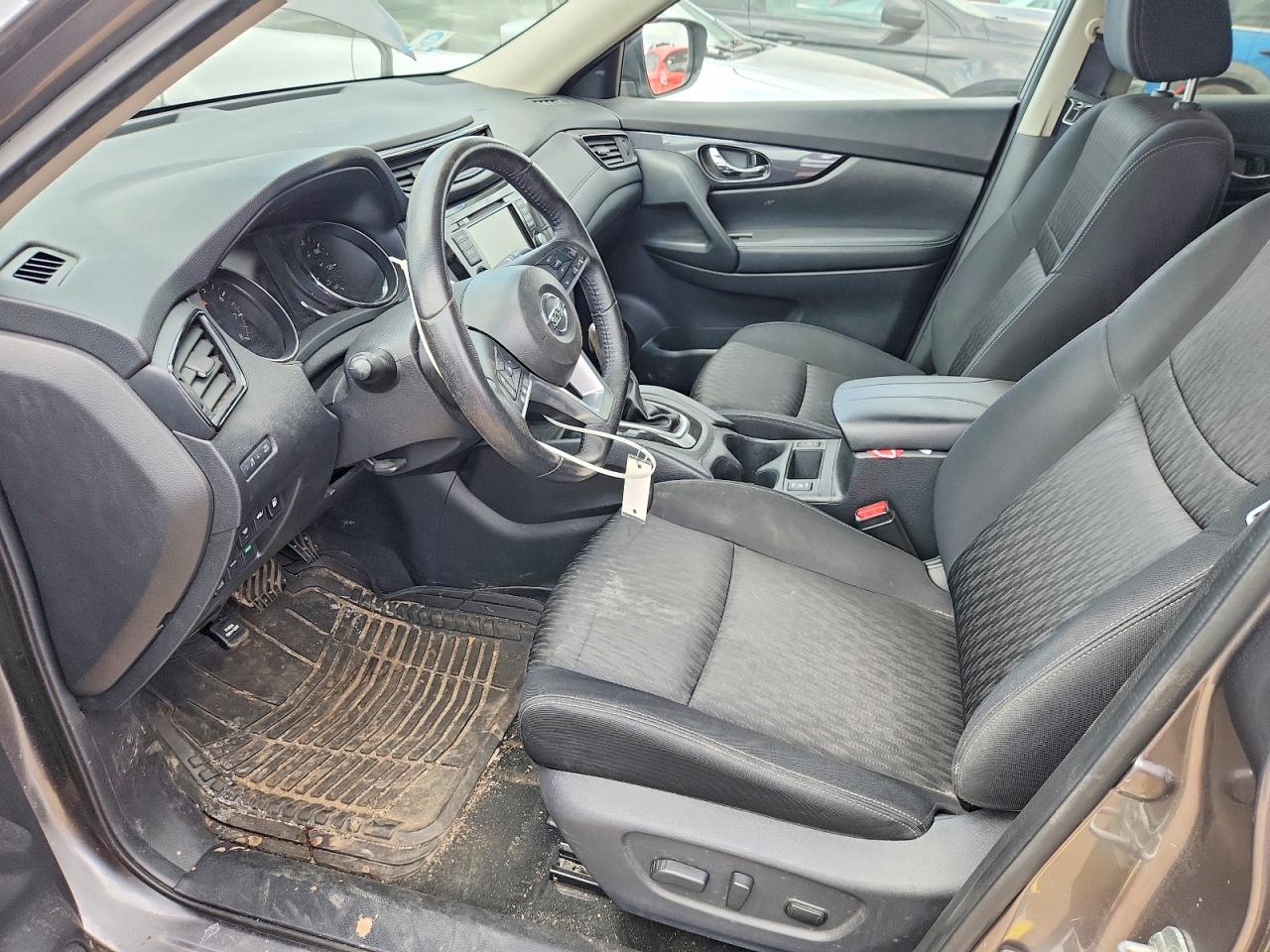 2019 NISSAN ROGUE SV photo 7