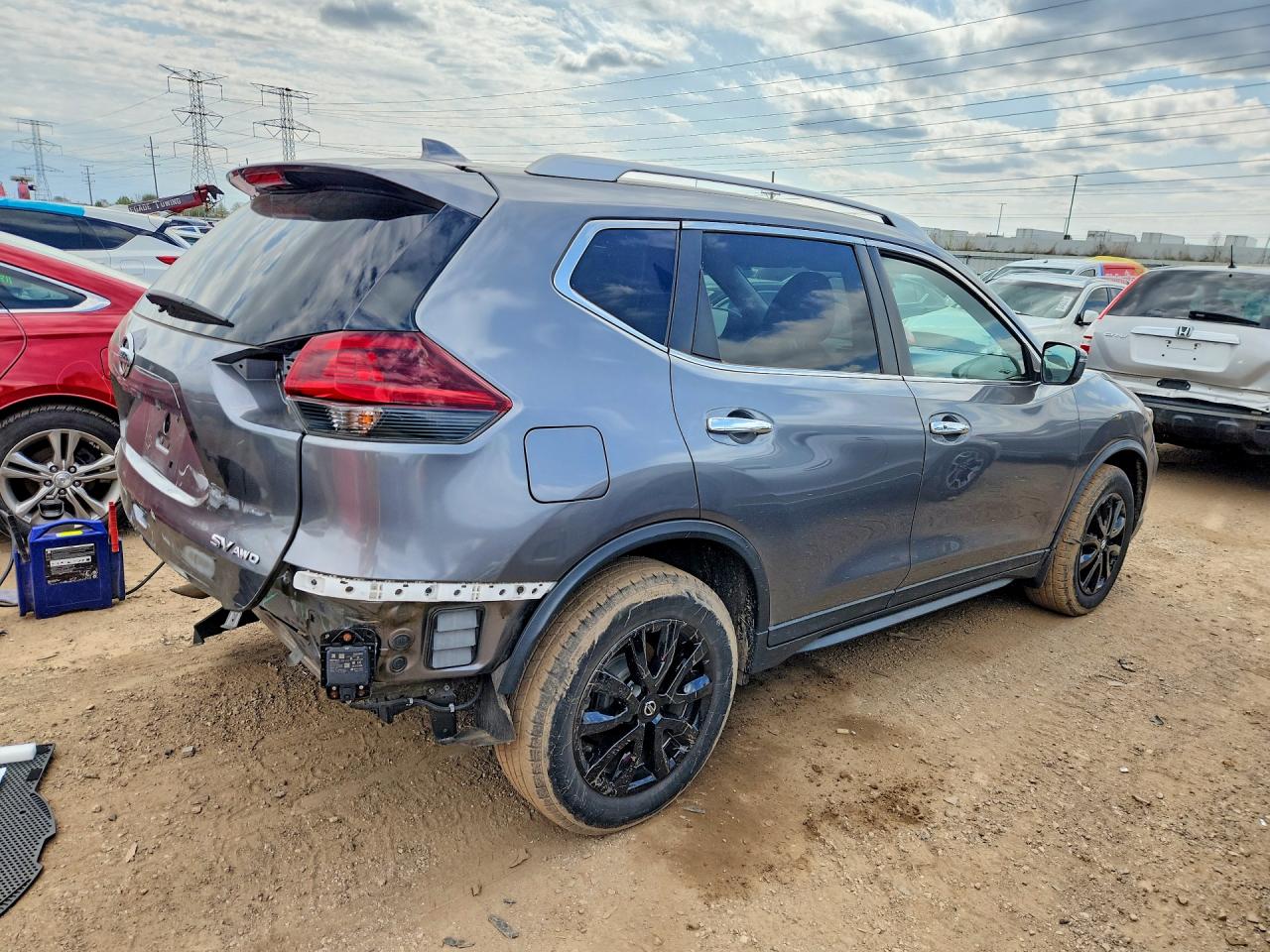 2019 NISSAN ROGUE SV photo 3