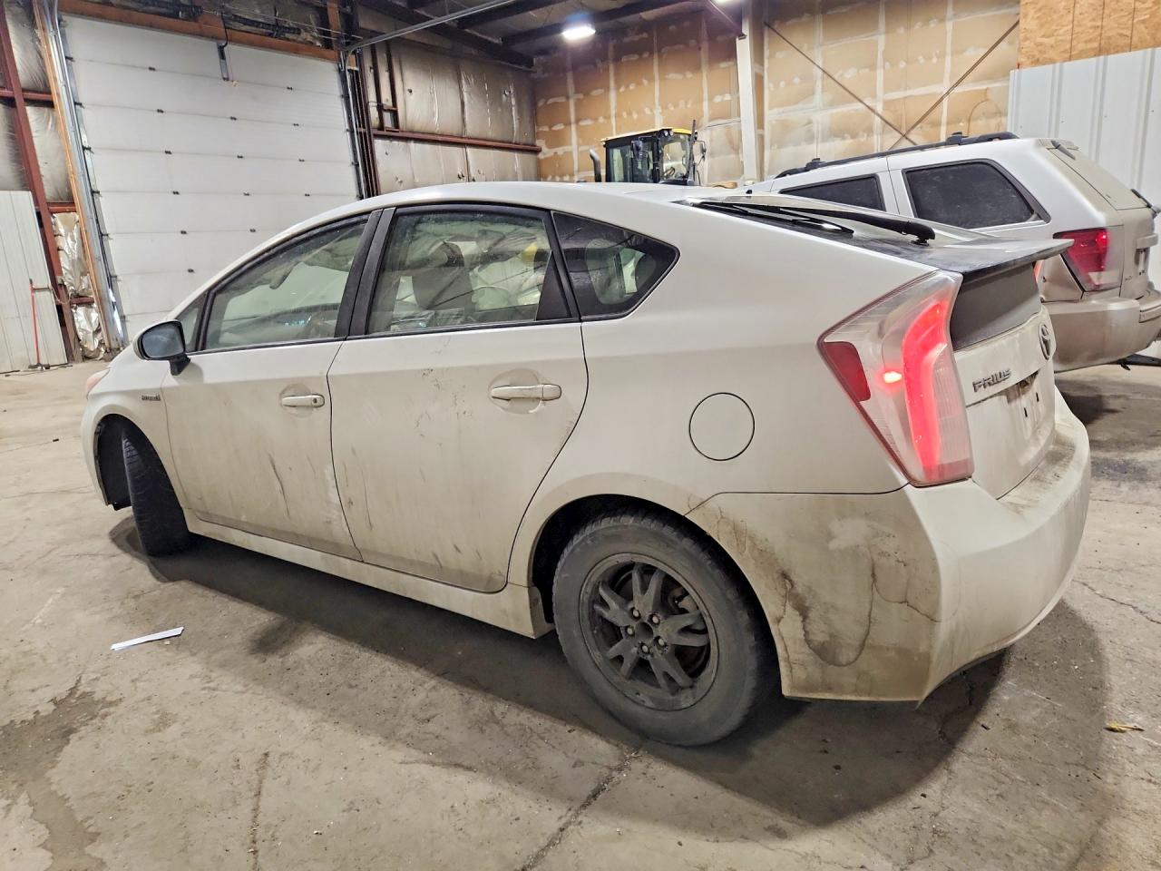 2013 TOYOTA PRIUS THREE photo 4