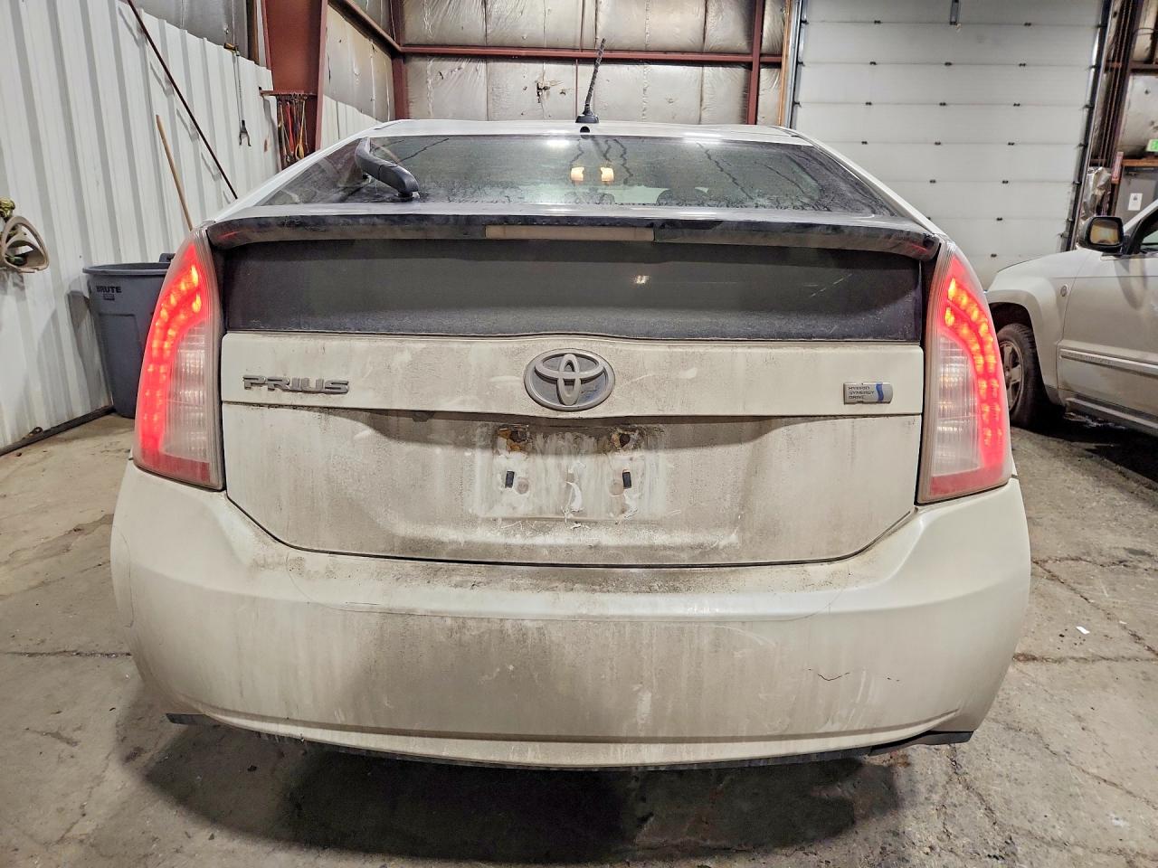 2013 TOYOTA PRIUS THREE photo 16