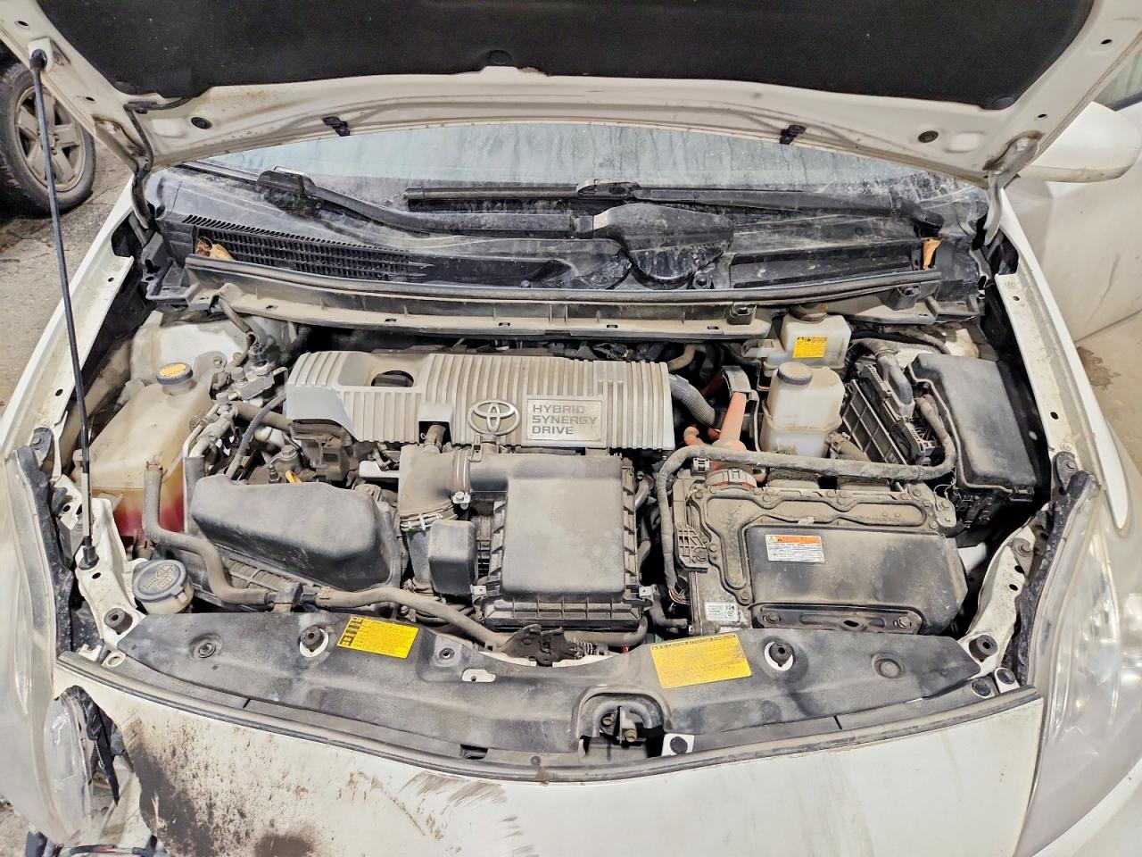 2013 TOYOTA PRIUS THREE photo 31