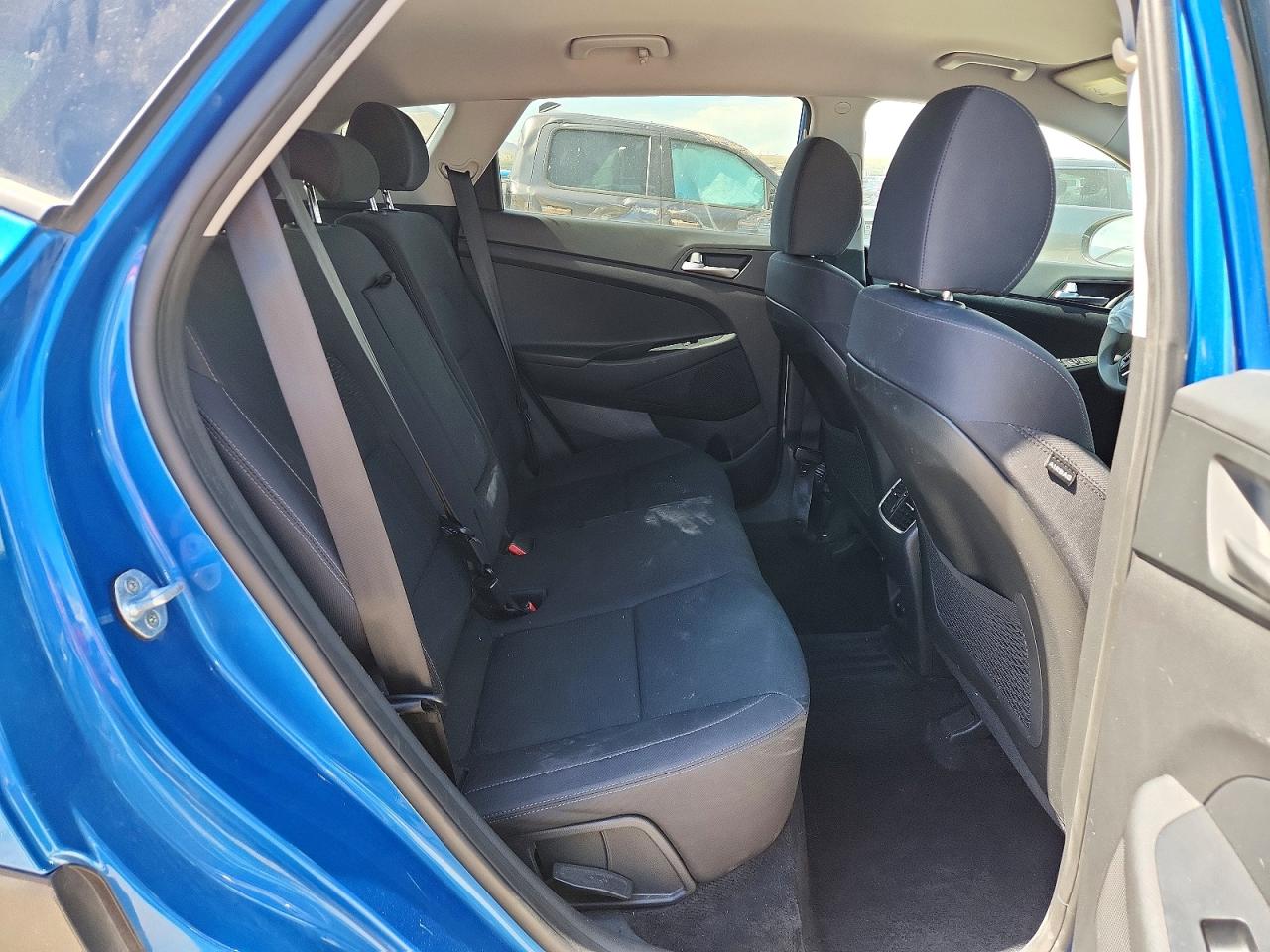 2019 HYUNDAI TUCSON SEL photo 10