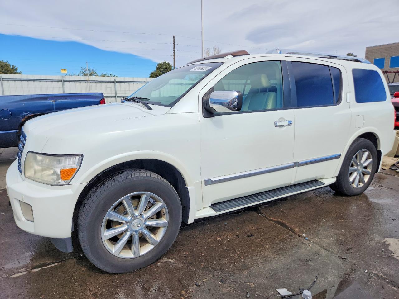 2010 INFINITI QX56