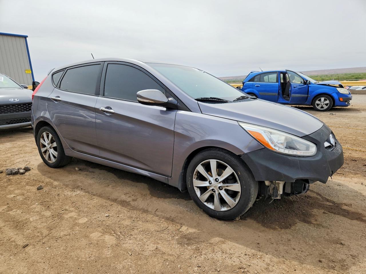 2014 HYUNDAI ACCENT SE photo 4
