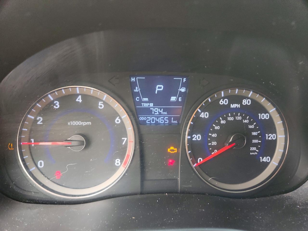2014 HYUNDAI ACCENT SE photo 9