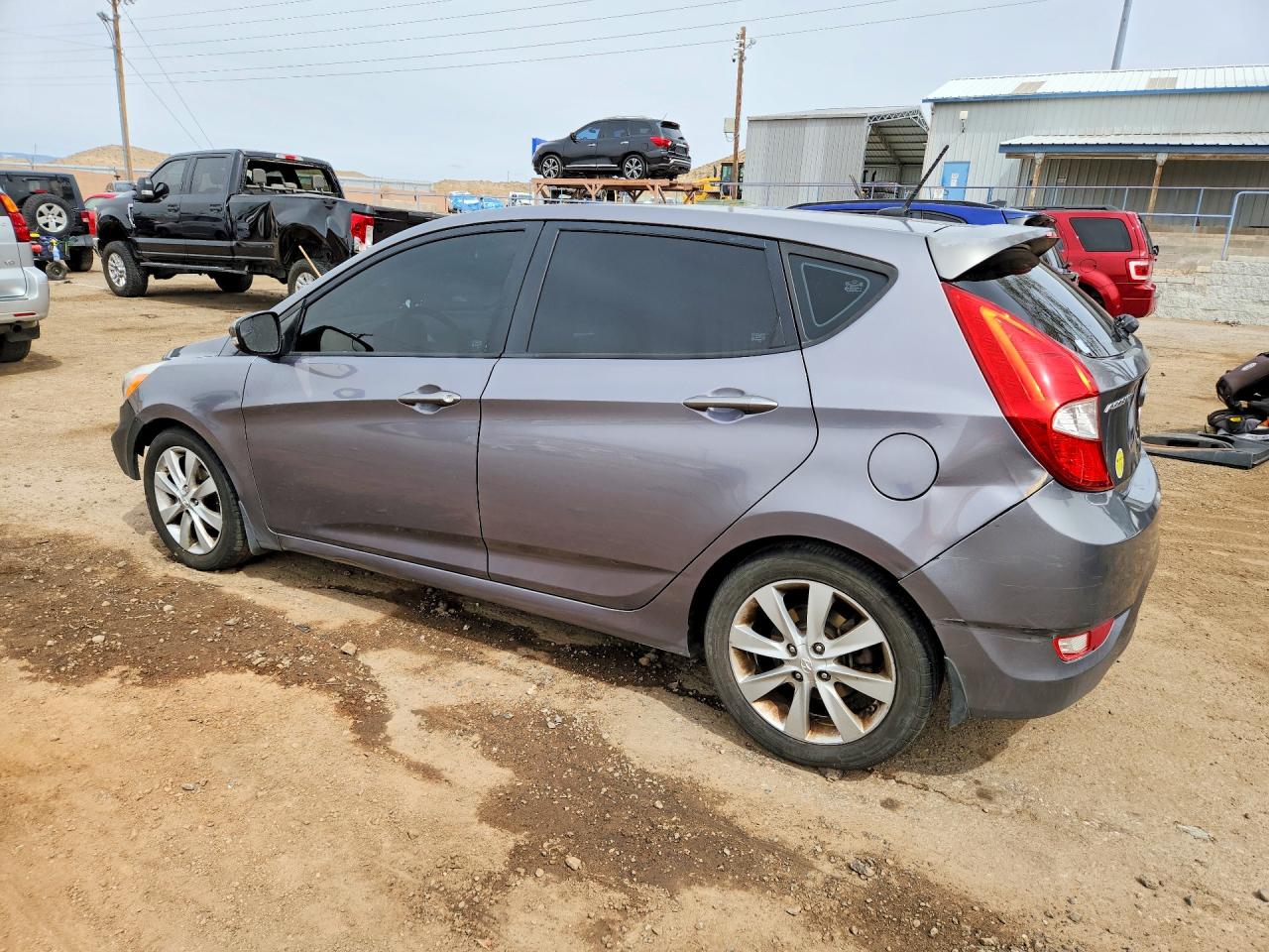 2014 HYUNDAI ACCENT SE photo 2