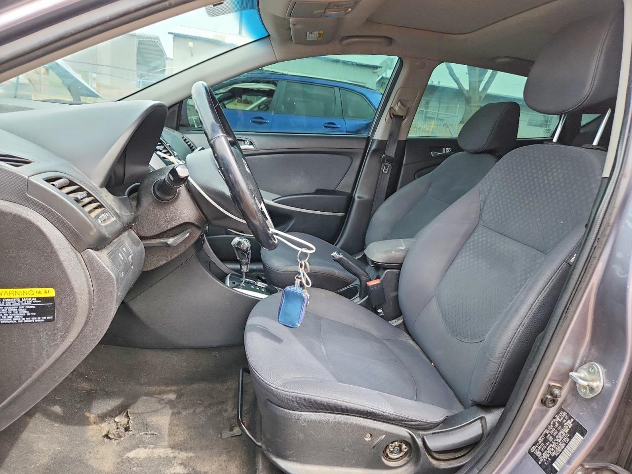 2014 HYUNDAI ACCENT SE photo 7