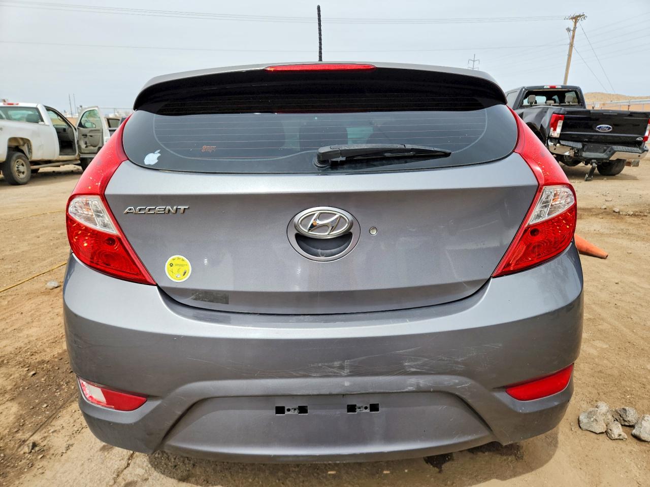 2014 HYUNDAI ACCENT SE photo 6