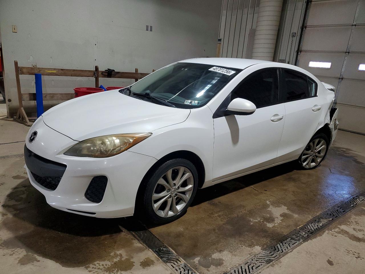 2013 MAZDA 3