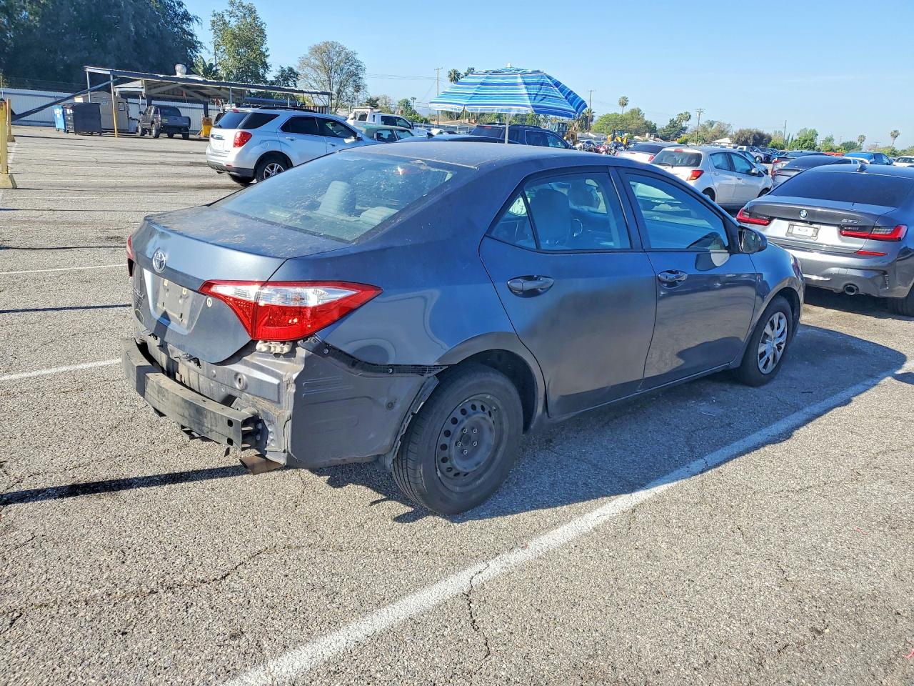 2014 TOYOTA COROLLA L photo 5
