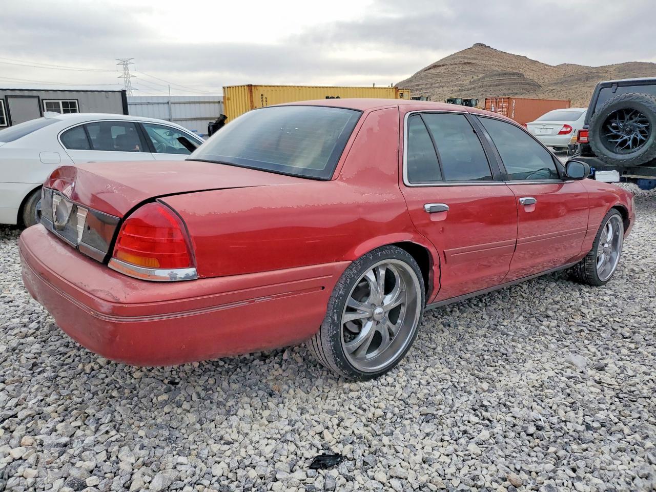 1999 FORD CROWN VICTORIA photo 3