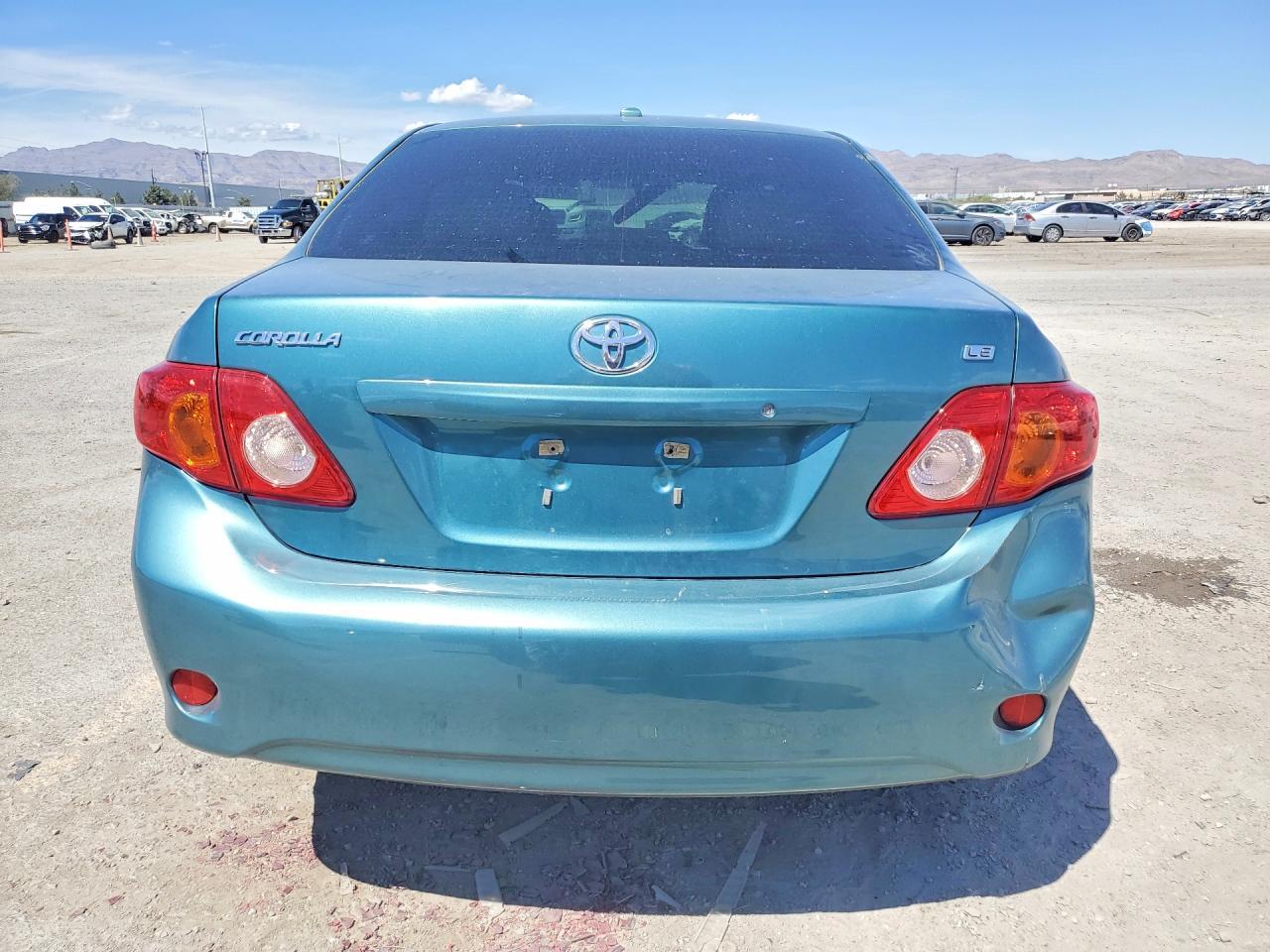 2010 TOYOTA COROLLA LE photo 11