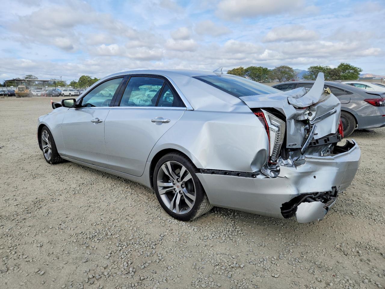 2014 CADILLAC CTS photo 2