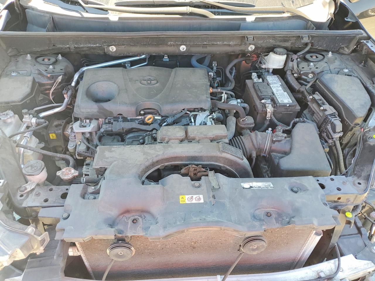 2021 TOYOTA RAV4 LE photo 21