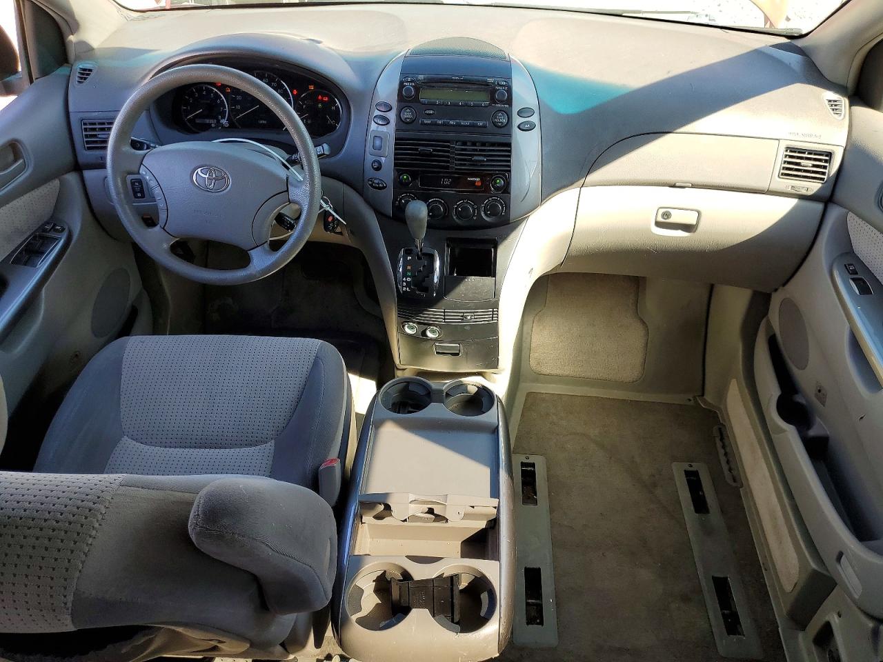 2008 TOYOTA SIENNA LE 8-PASSENGER photo 15