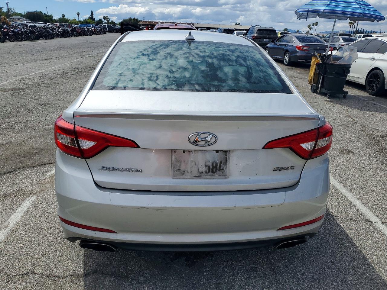 2017 HYUNDAI SONATA SPORT photo 11