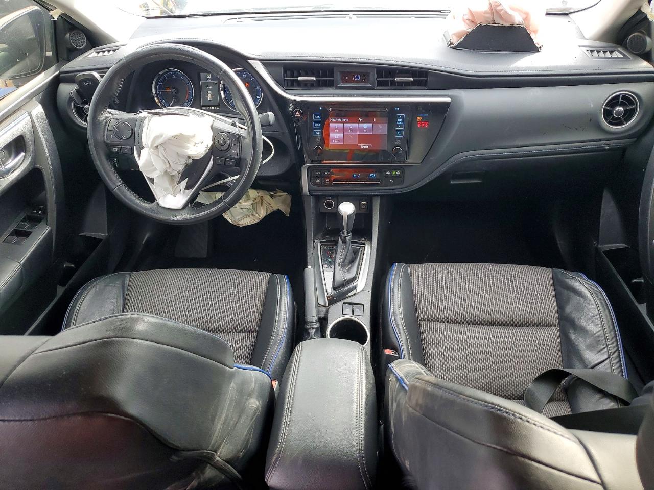 2018 TOYOTA COROLLA SE photo 15