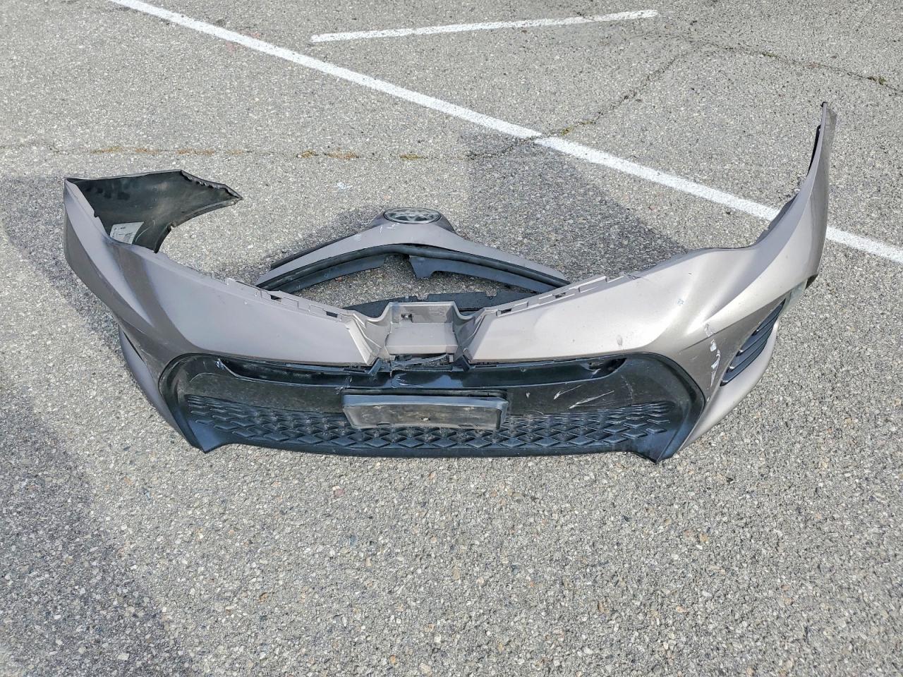 2018 TOYOTA COROLLA SE photo 23