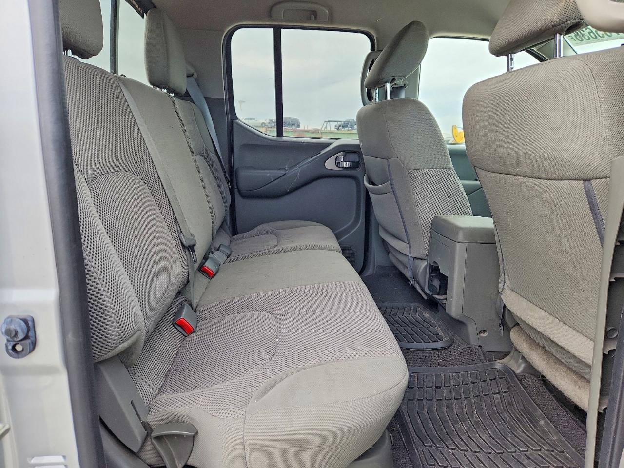 2019 NISSAN FRONTIER SV photo 19
