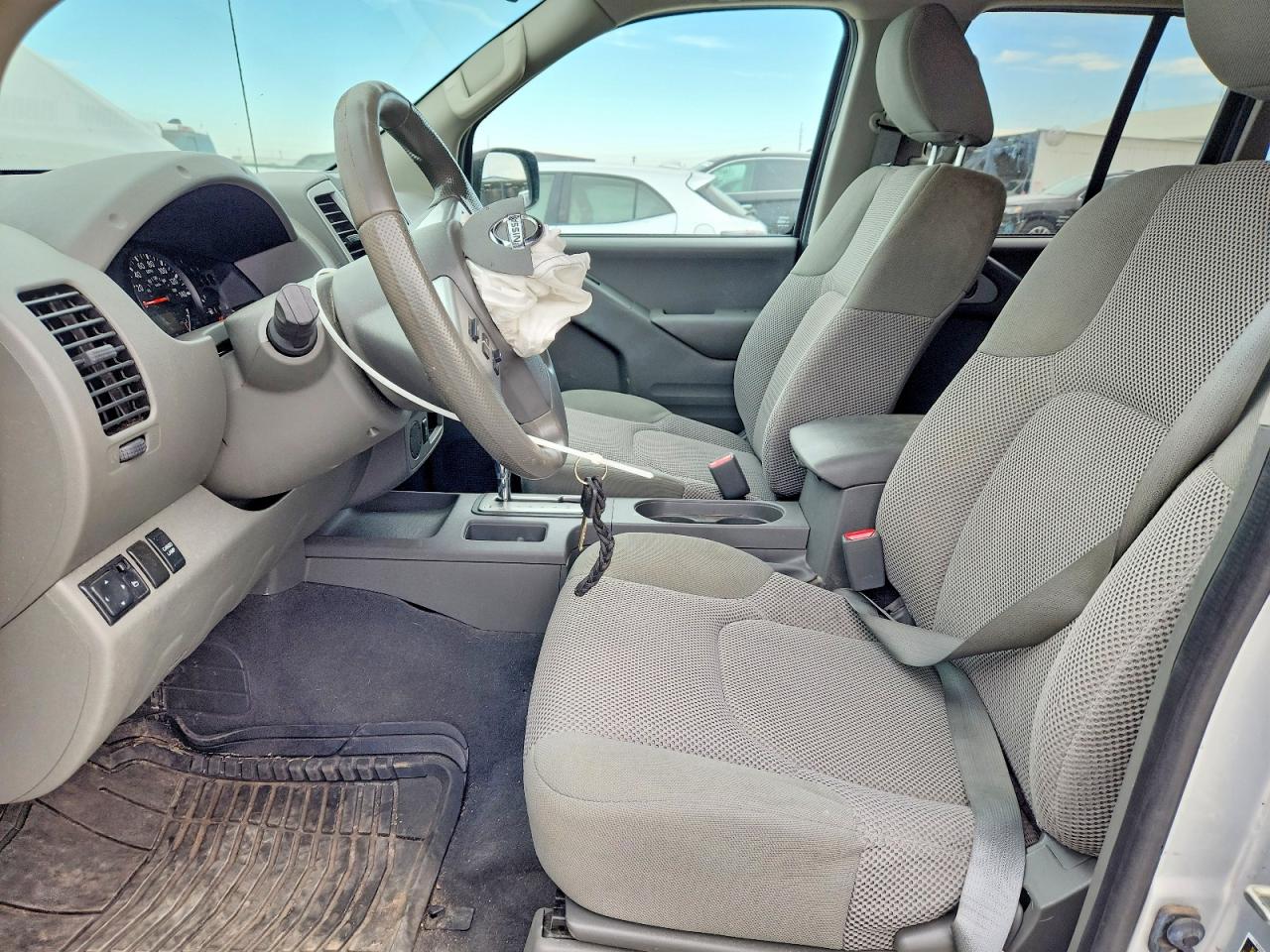 2019 NISSAN FRONTIER SV photo 13