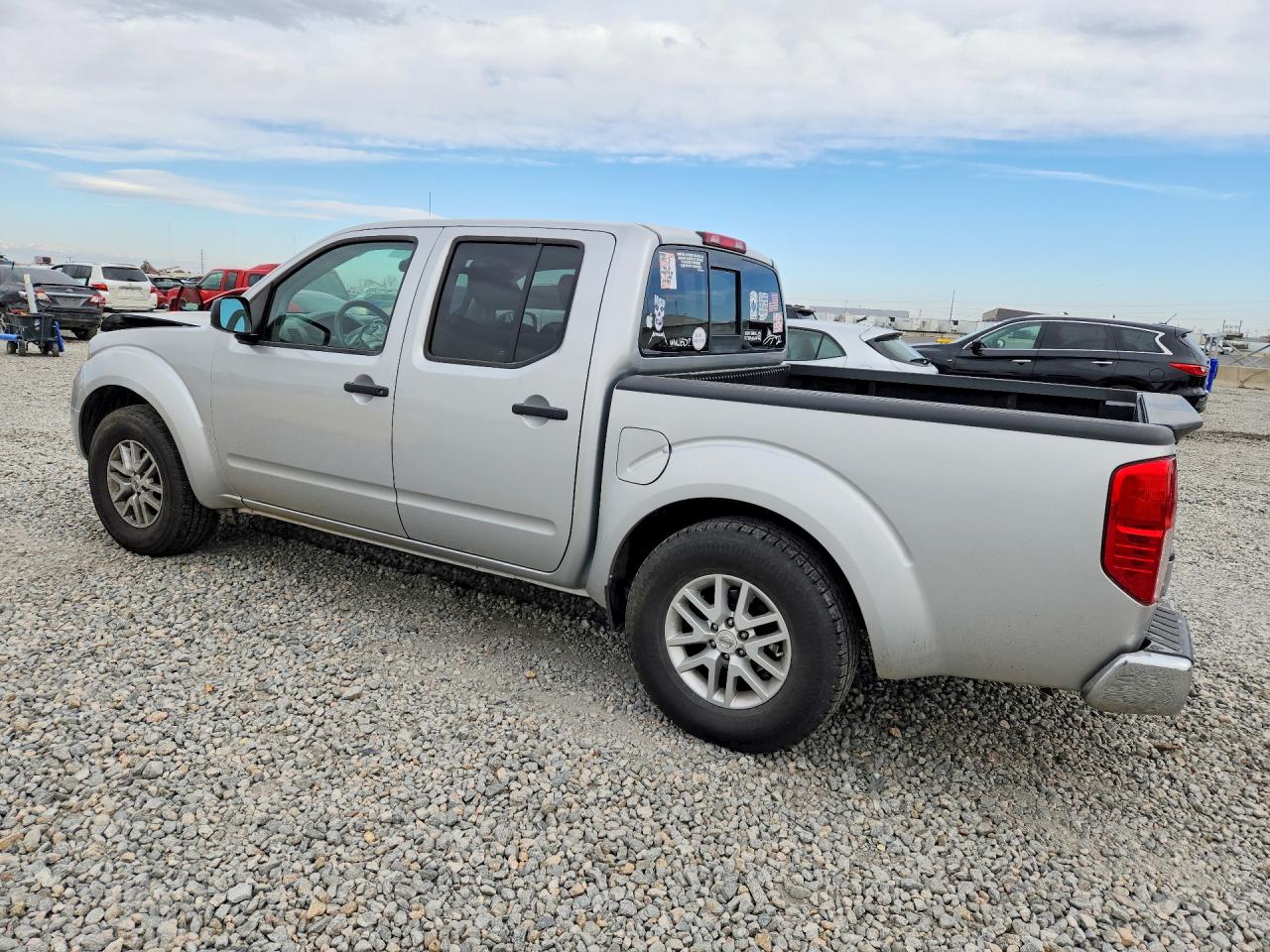 2019 NISSAN FRONTIER SV photo 3