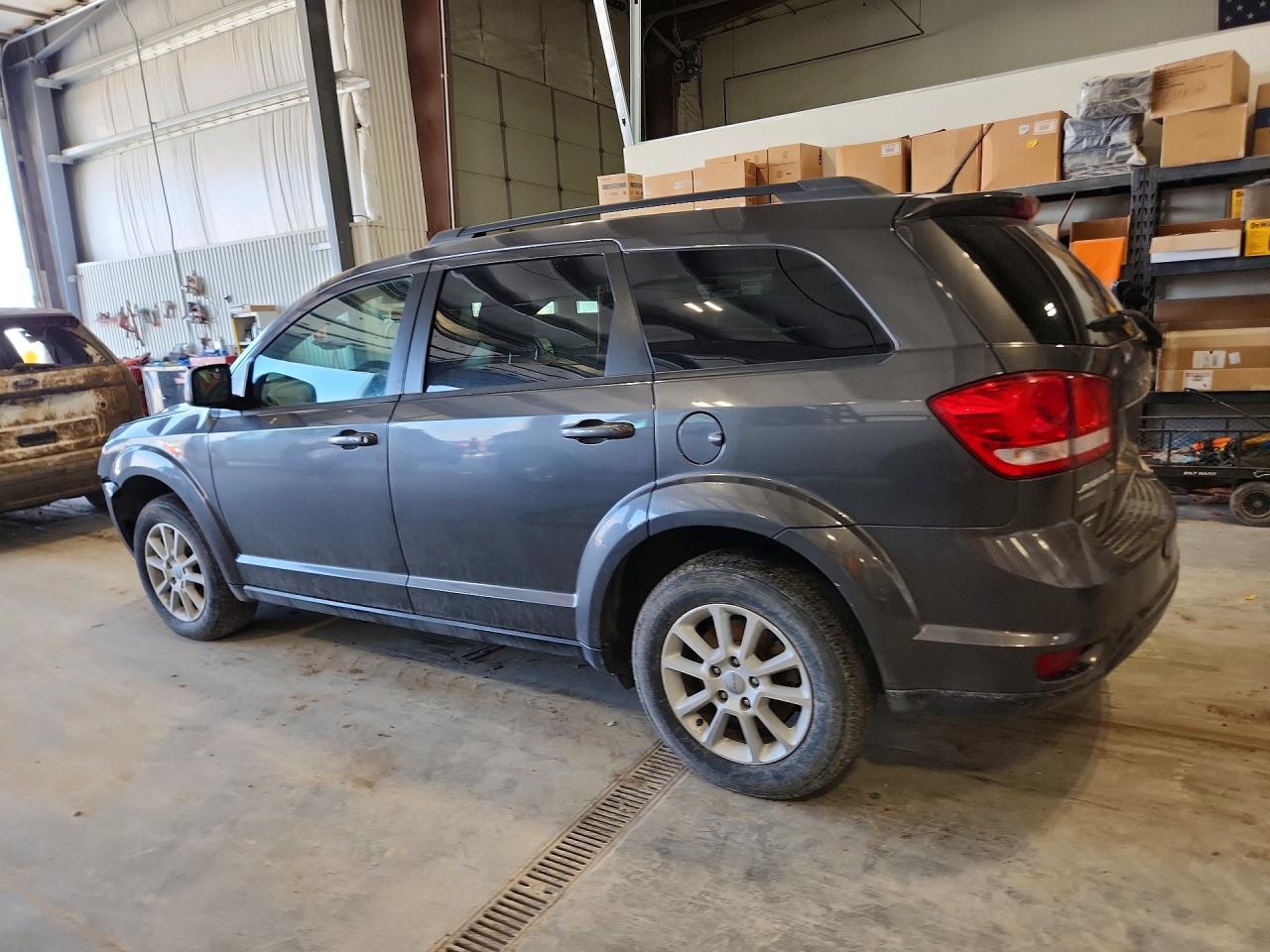 2015 DODGE JOURNEY SXT photo 2