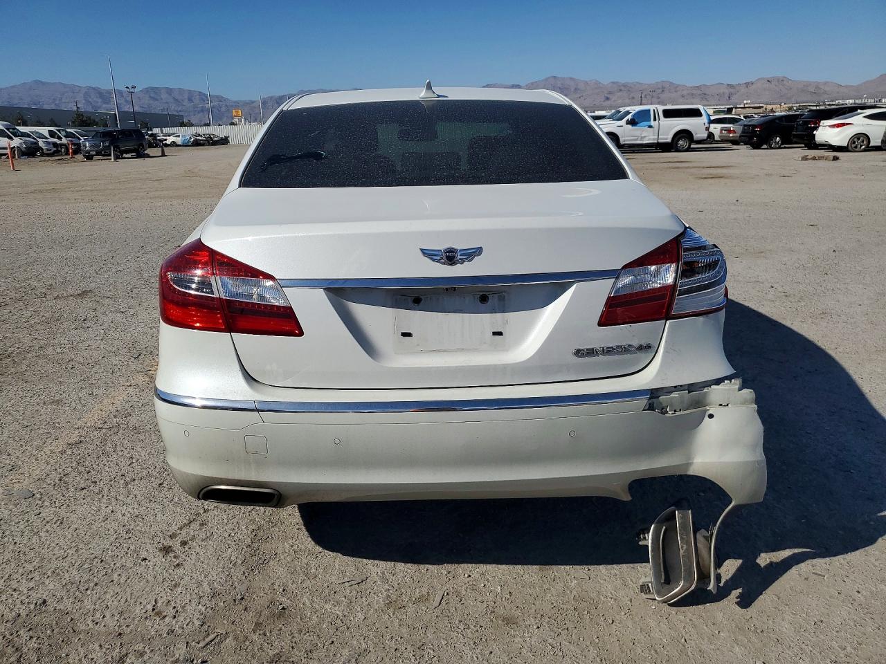 2012 HYUNDAI GENESIS 4.6L V8 photo 11