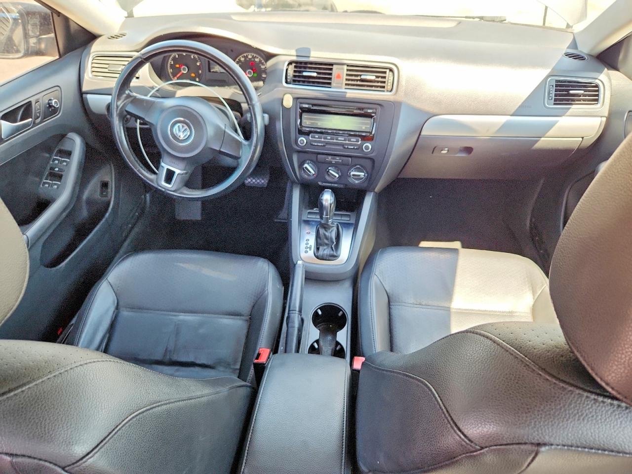 2013 VOLKSWAGEN JETTA SE photo 15
