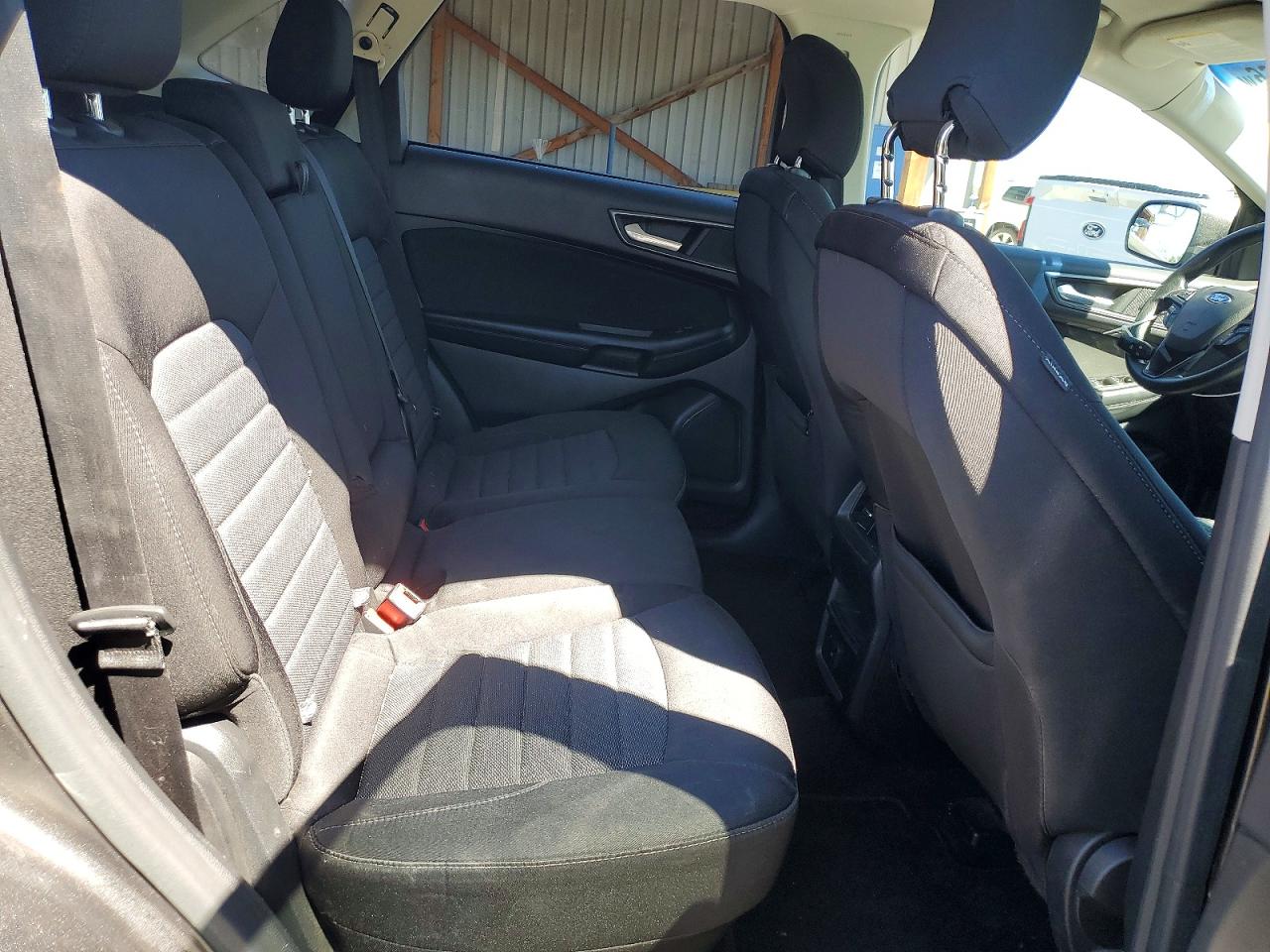 2016 FORD EDGE SE photo 21