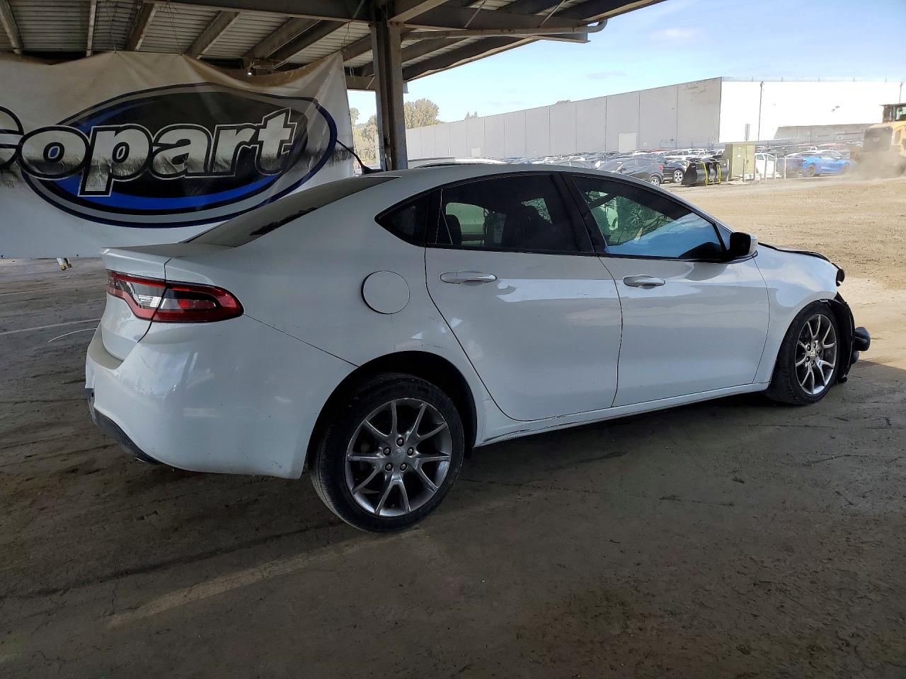 2015 DODGE DART SXT photo 5